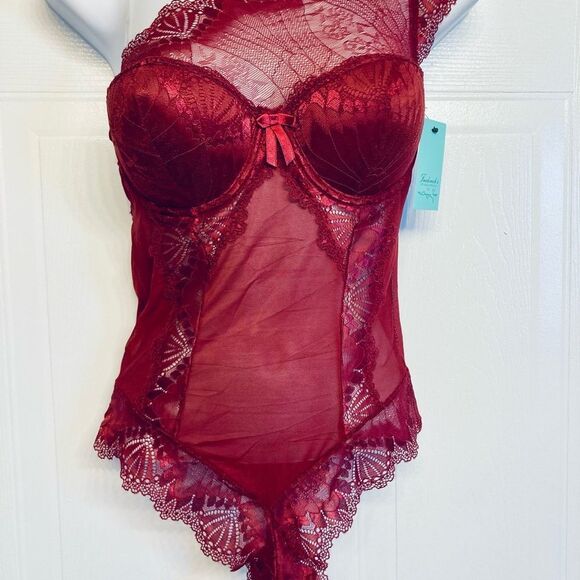 FREDERICK'S OF HOLLYWOOD x MEGAN FOX LEIA SCALLOPED LACE TEDDY BODYSUIT Small - Picture 3 of 15